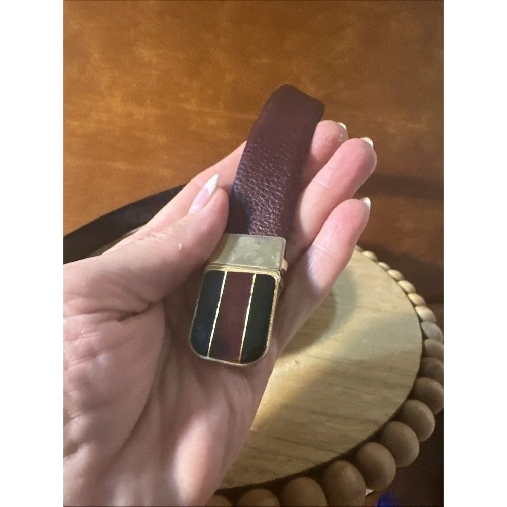 Beautiful BeltReversible Black-Brown embossed Italian Leather Size 34/36 unique